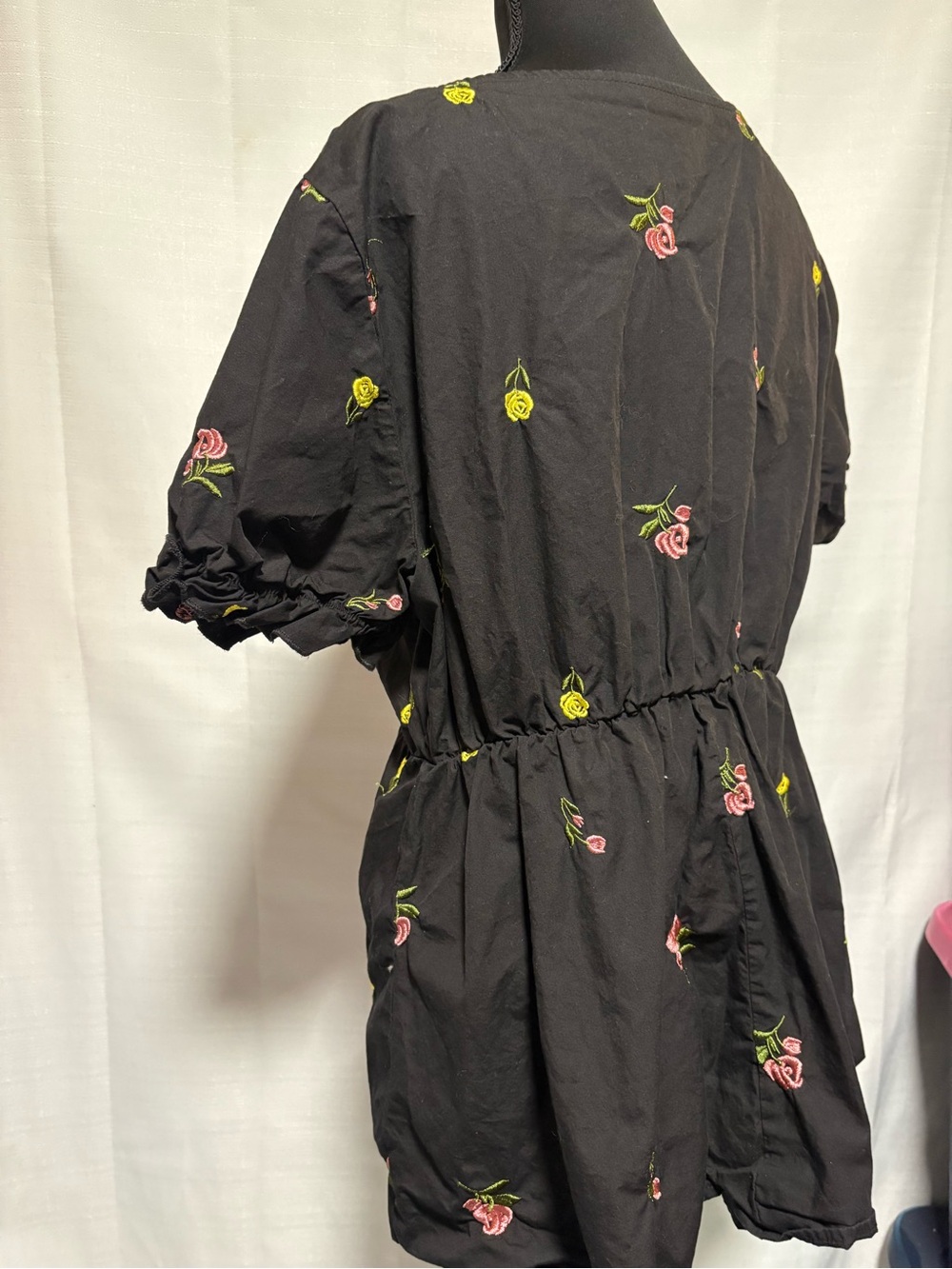 Women’s Black Floral Tie-Front Top - Pink & Yellow Rose Slenderizing!Embroidery! - Picture 7 of 14
